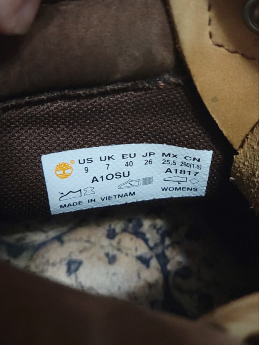 Classic Timbs - Picture 5 of 5